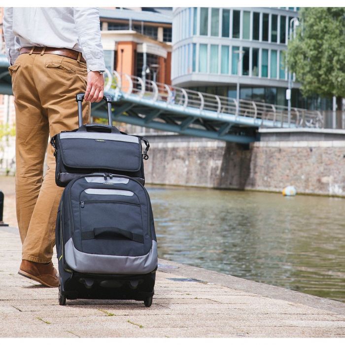 Targus TSS867 15.6 inch Discount Laptop bag Citygear Slim Topload Messenger iGoodbuy